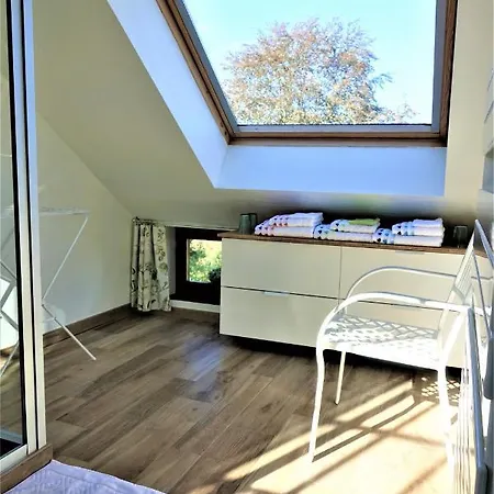 Le Jardin Des Miroirs Bed & Breakfast *